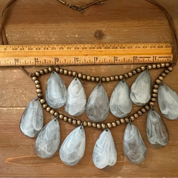 Statement necklace large teardrop teal beads brass color beads leather strap - Picture 7 of 8